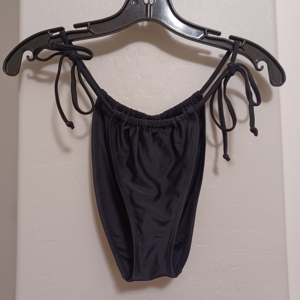 Good American Bikini Bottoms